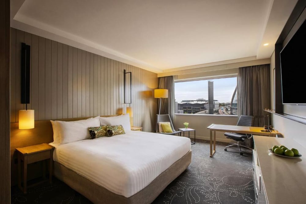 Club Room, Business Lounge Access, Darling Harbour Outlook