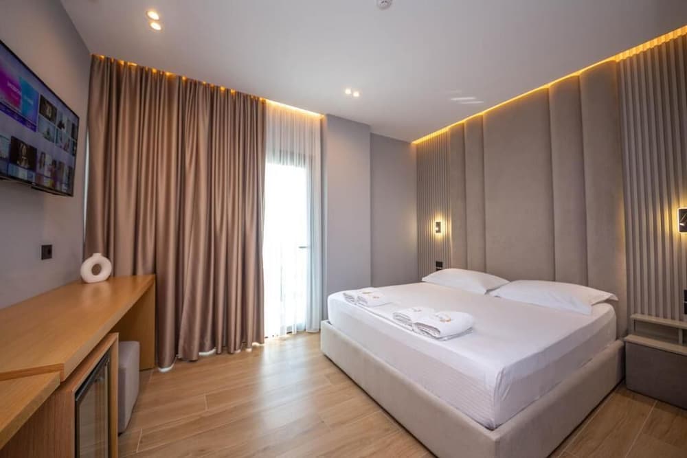 Deluxe Double Room, Balcony, Full Sea View