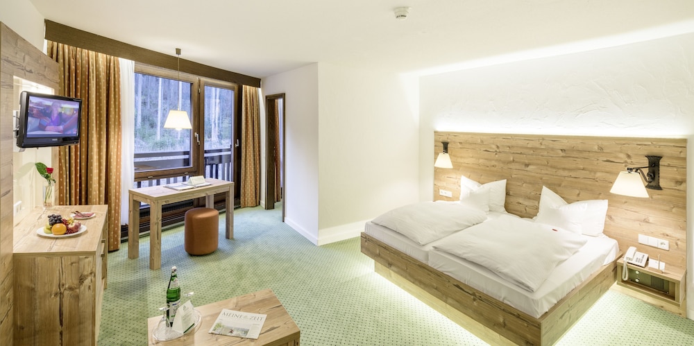Classic Double Room Woodside View - Photo 5
