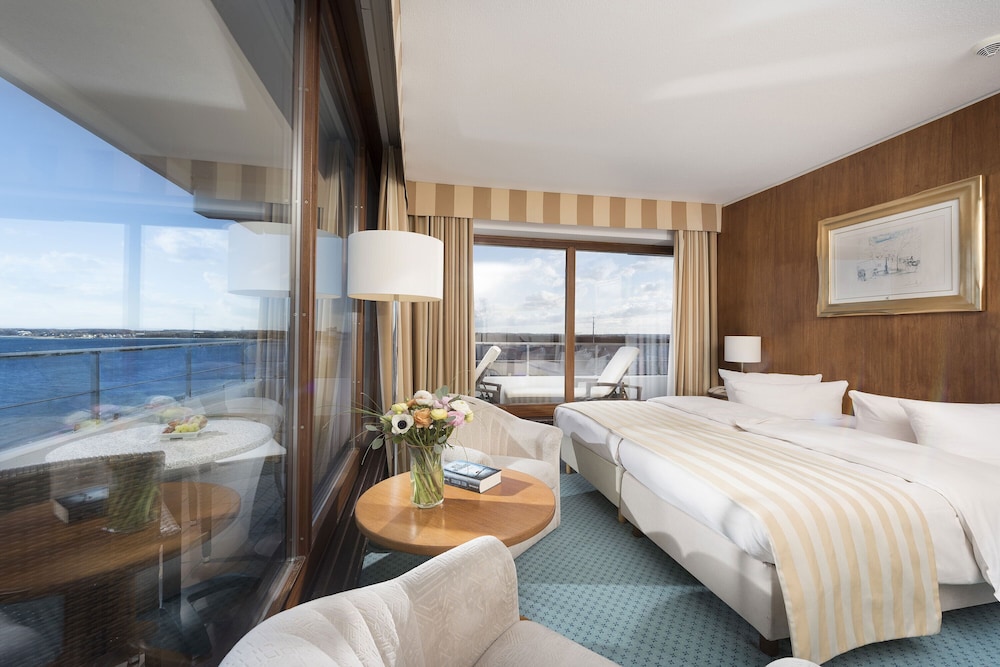 Superior Plus Double Room, Sea View - Photo 4