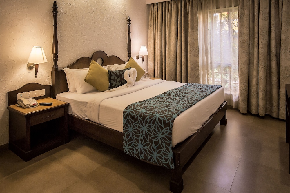 Regency Room - Photo 1