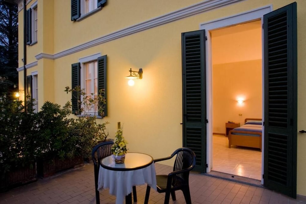 Economy Double or Twin Room, Balcony photo 2