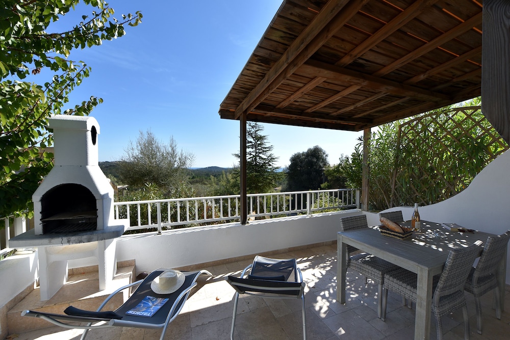 Comfort Apartment, Accessible, Private Bathroom (Villa mitoyenne 4 - 6 per) photo 2