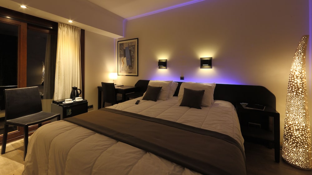 Standard Double Room, Forest Side photo 3
