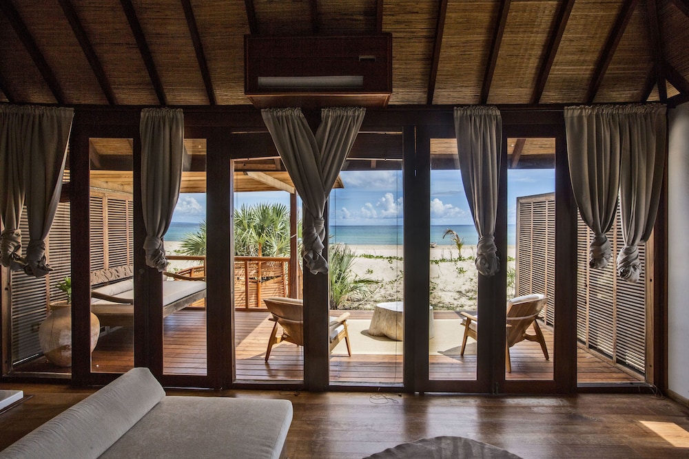 Luxury Villa (Beach)