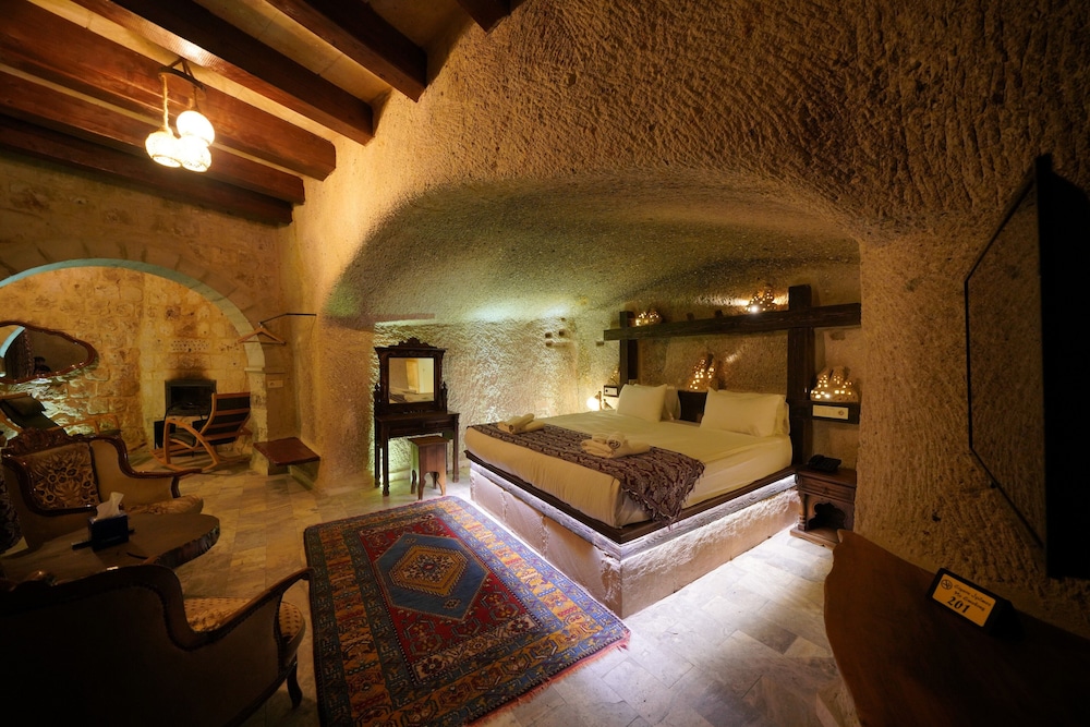 Sehzade Cave Suite photo 1