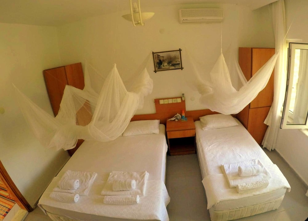 Standard Triple Room - Photo 17
