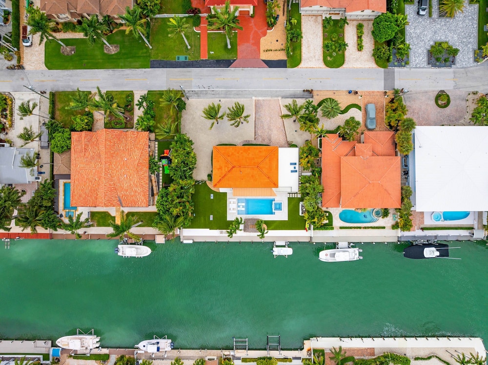 Deep Blue Waterfront Gem Pool Kayaks Dock, Zdjęcie 86