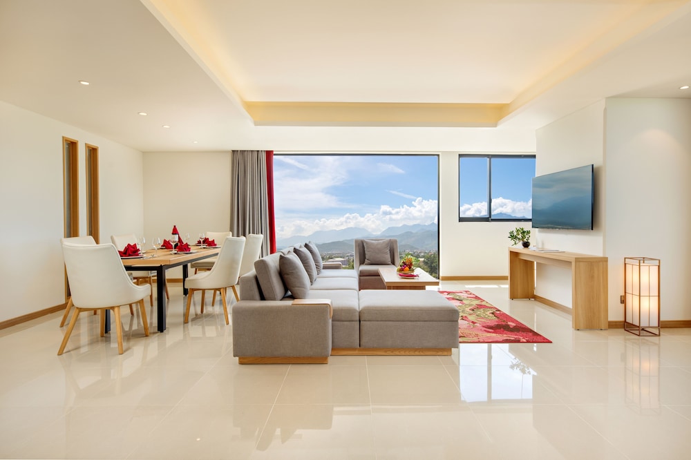 Executive Suite Panoramic Ocean View photo 1