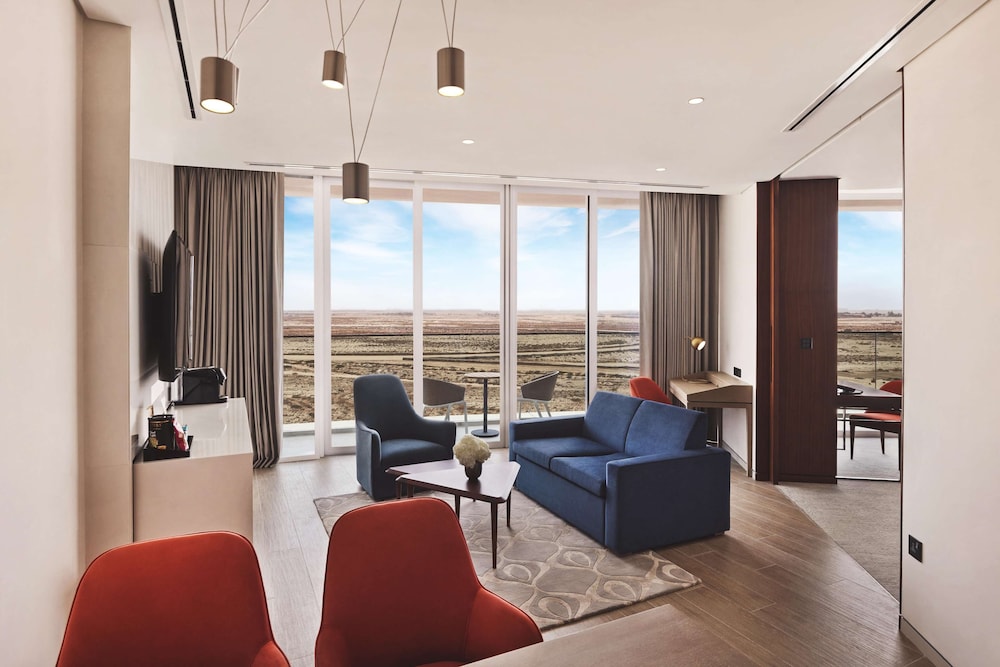Junior Suite with Access to Three Pools & Complimentary Mall Shuttle