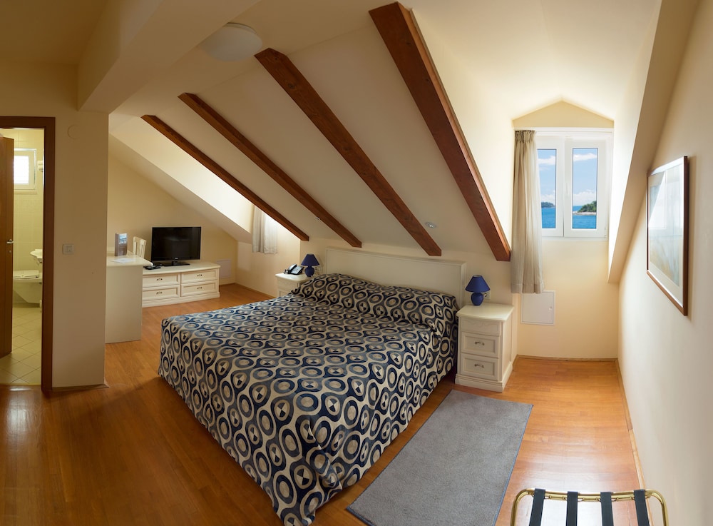 Economy Room photo 3