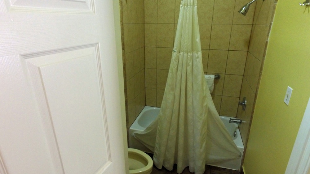 Efficiency, Room, Multiple Beds, Non Smoking - Photo 8