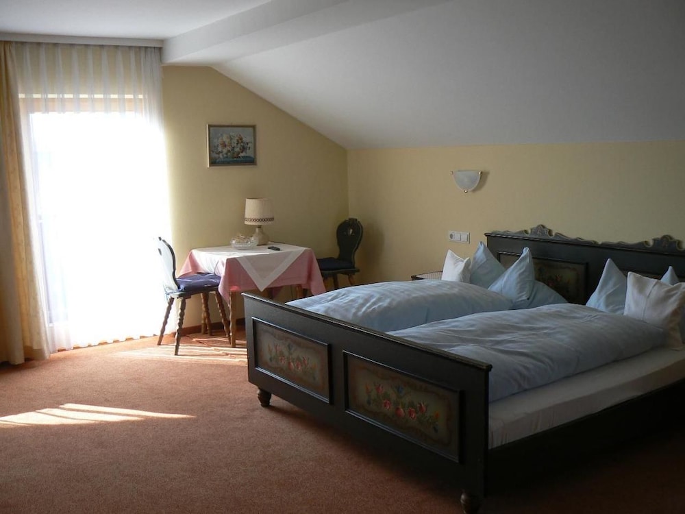 Double Room, Non Smoking, Balcony (A) photo 2