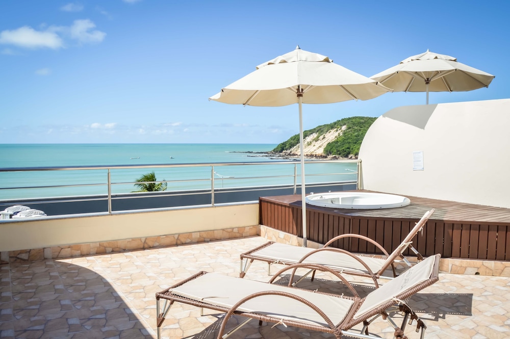 Duplex, 2 Bedrooms, Hot Tub, Sea View - Photo 9