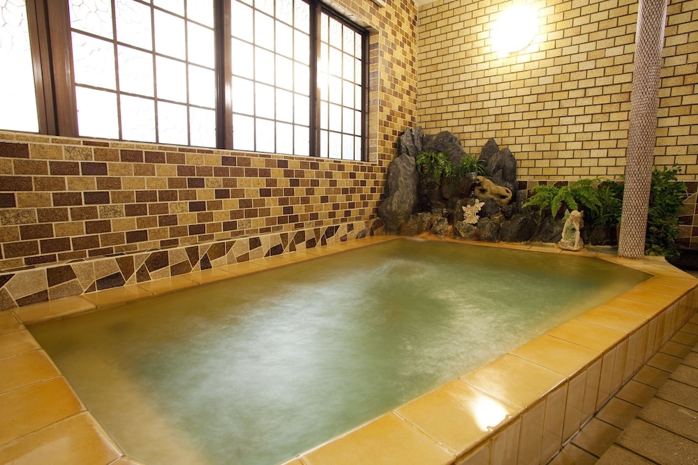 Standard Japanese Style Room For 3 Guests - Photo 3