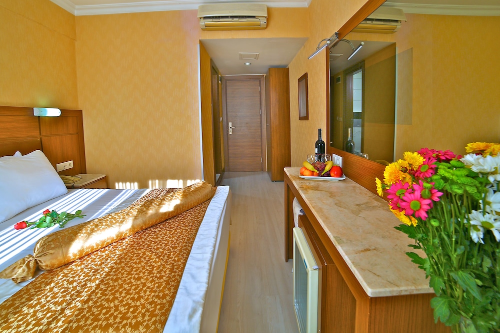 Double or Twin Room photo 1