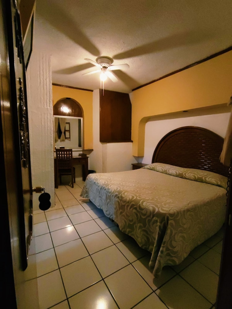 Standard Room, 1 Double Bed photo 2