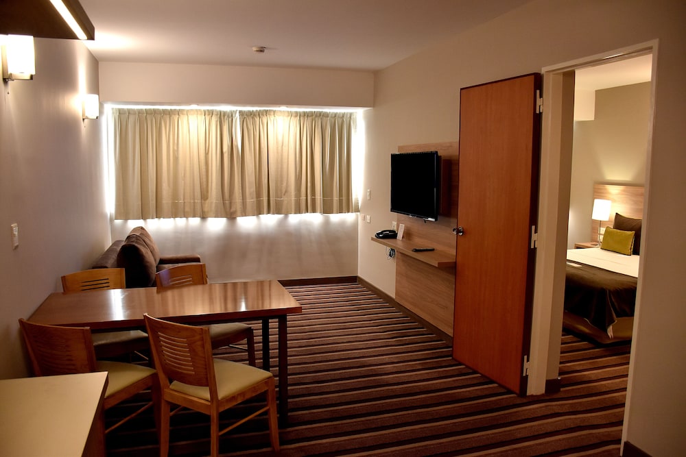 Suite photo 1