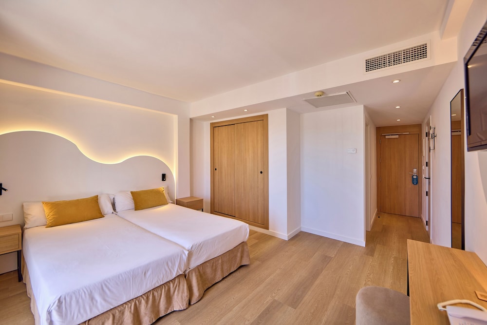 Standard Double Room, Balcony