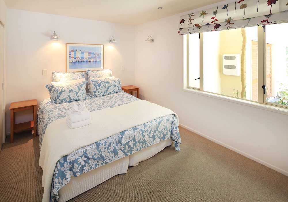 Two Bedroom Superior Apartment - Photo 3