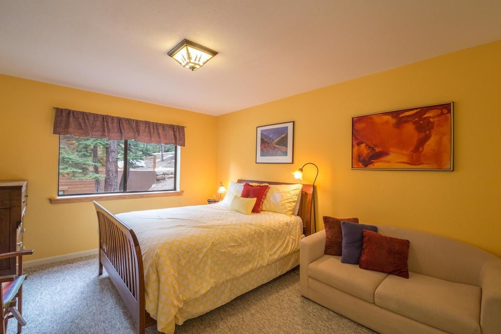 Comfort House, 3 Bedrooms, Mountainside photo 1