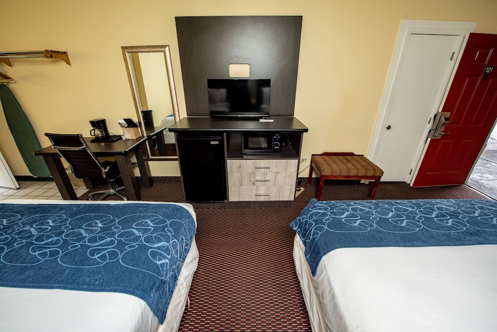 Standard Room, 2 Queen Beds, River View - Photo 3