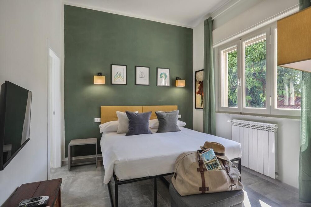 Basic Room, Garden View