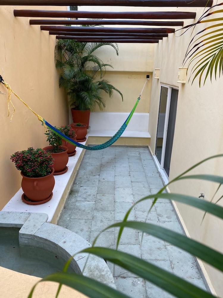 Family Villa, 3 Bedrooms, Ocean View, Poolside photo 1