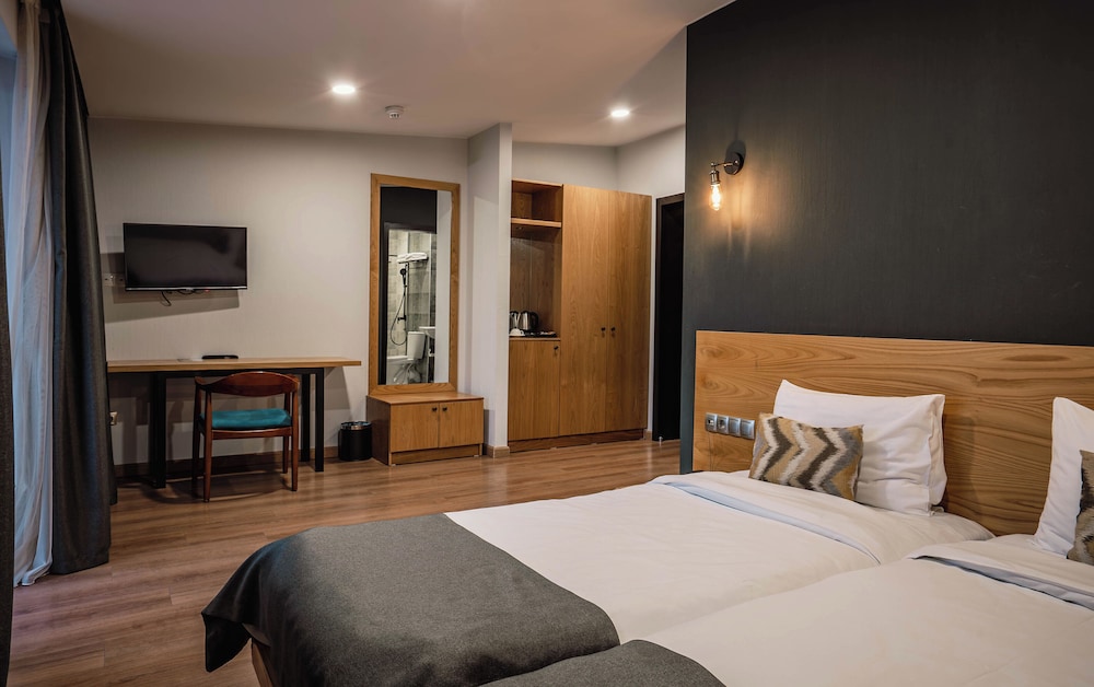 Standard Double or Twin Room Without Balcony - Photo 1