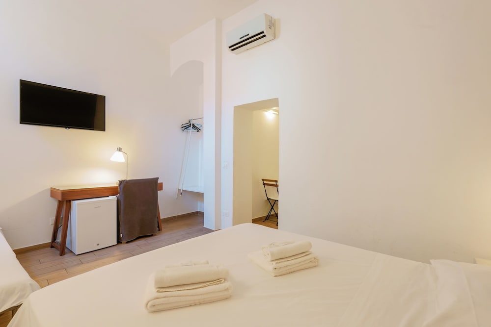 Basic Room photo 3