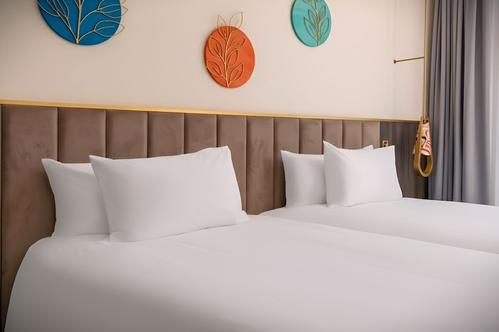 Classic Twin Room, 2 Twin Beds photo 2