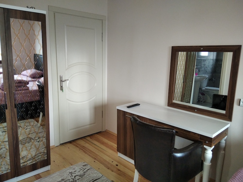 Comfort Triple Room, Mountain View photo 3
