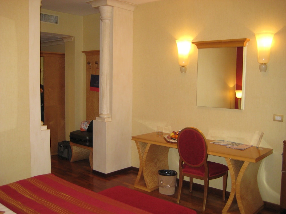 Classic Triple Room - Photo 5