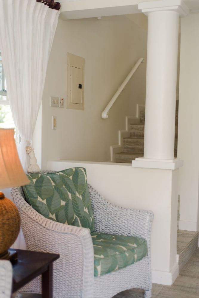 Suite, 1 Bedroom, Garden Area photo 3