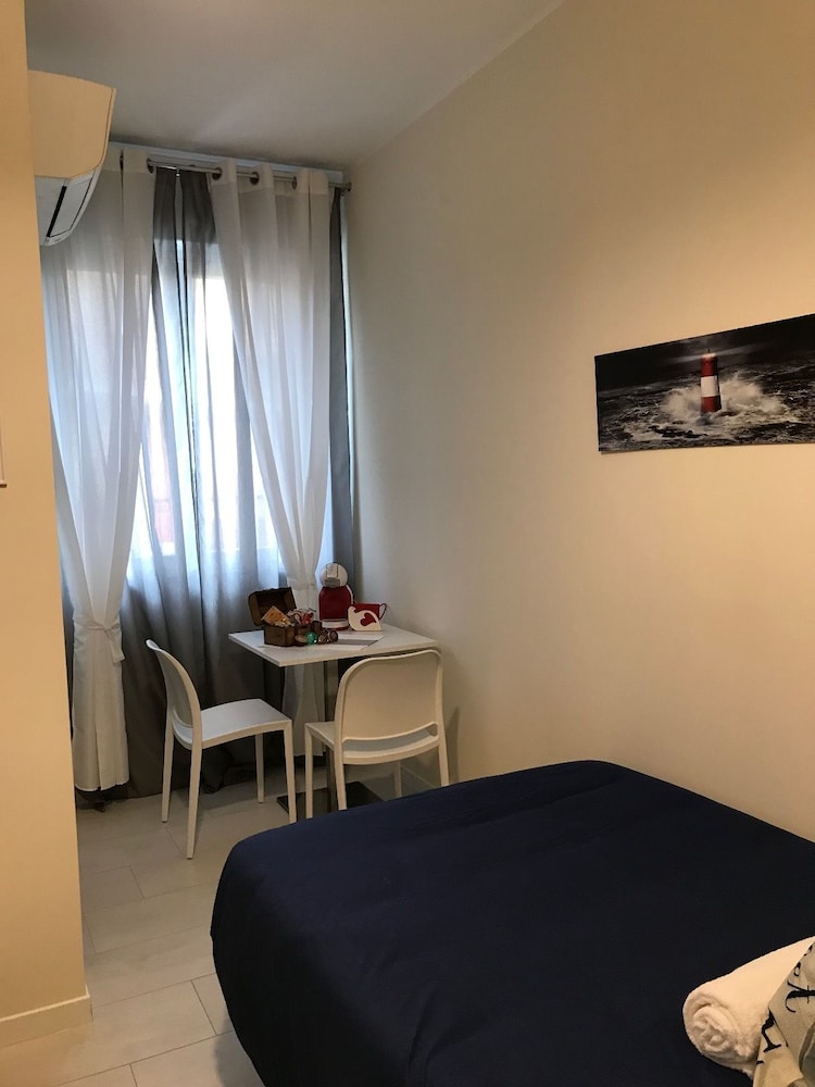 Room, 1 Bedroom, Private Bathroom photo 3