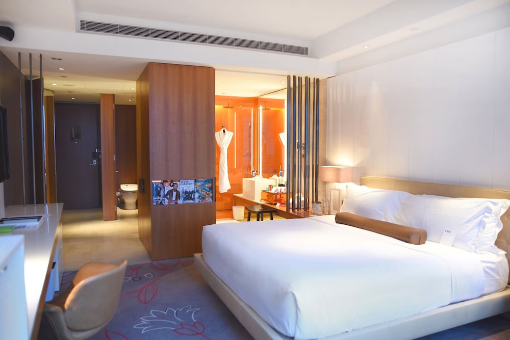 Wonderful Room, Room, 1 King Bed, City View - Photo 2
