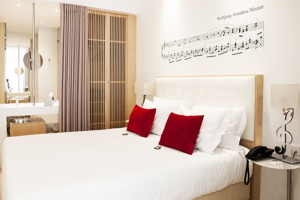 Available room