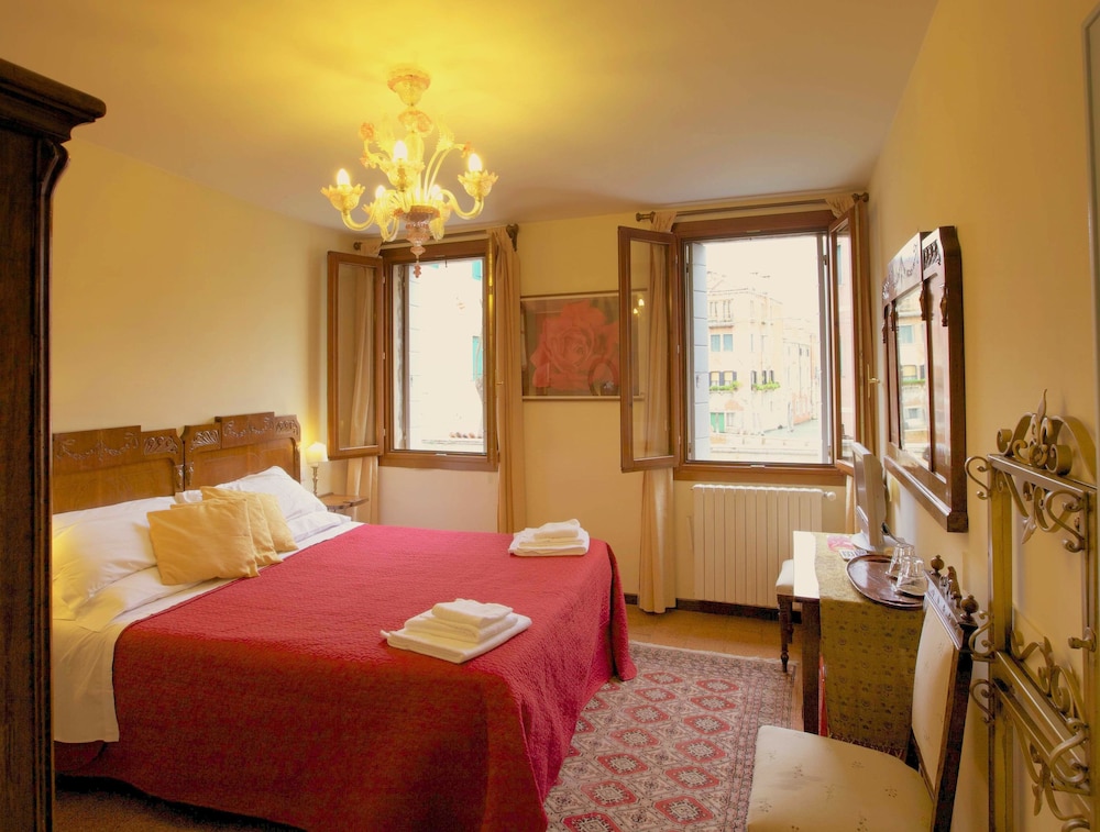 Double Room, Private Bathroom (external) photo 1