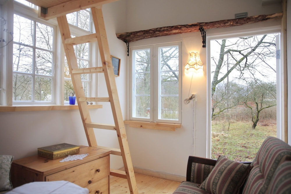 Basic Double Room (Sleeping Loft) photo 3