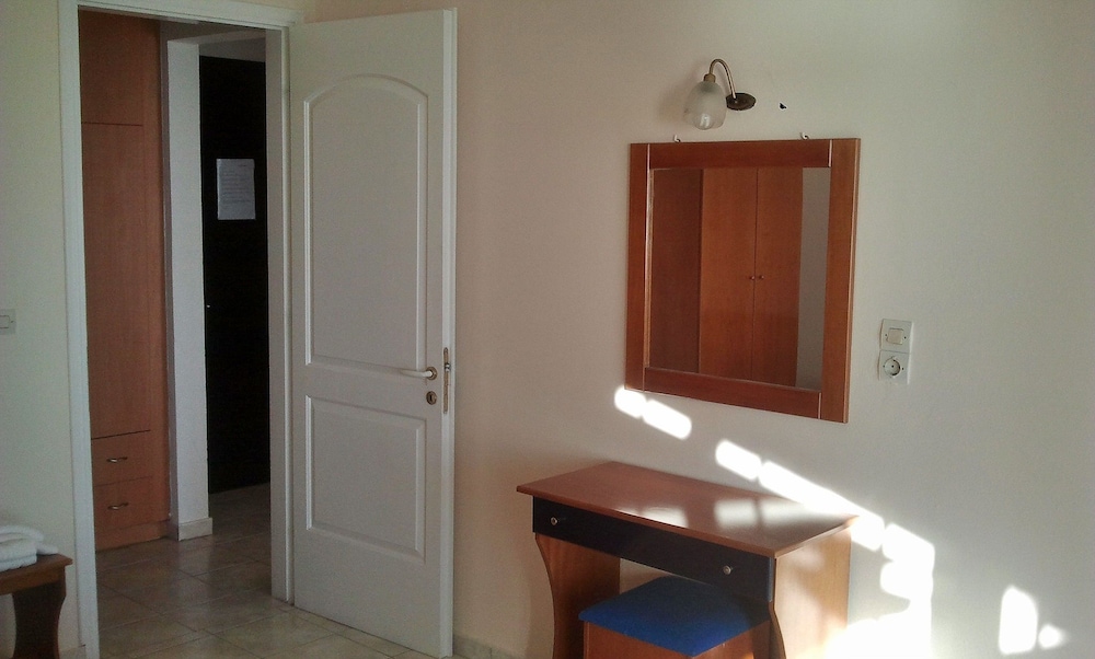 Apartment, 1 Bedroom, Sea View photo 2