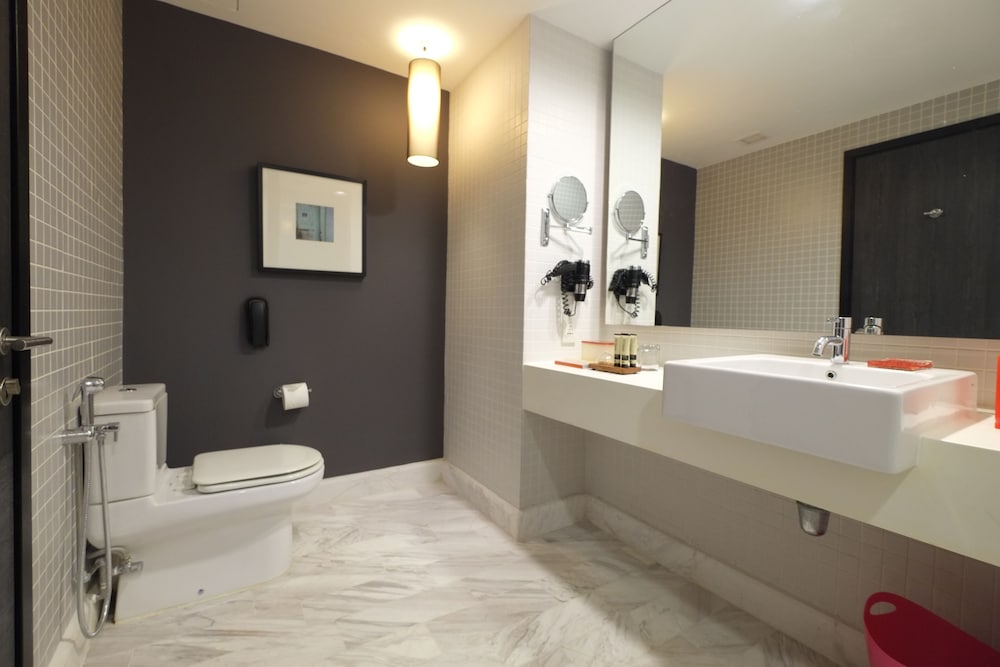 Deluxe Room - Photo 4