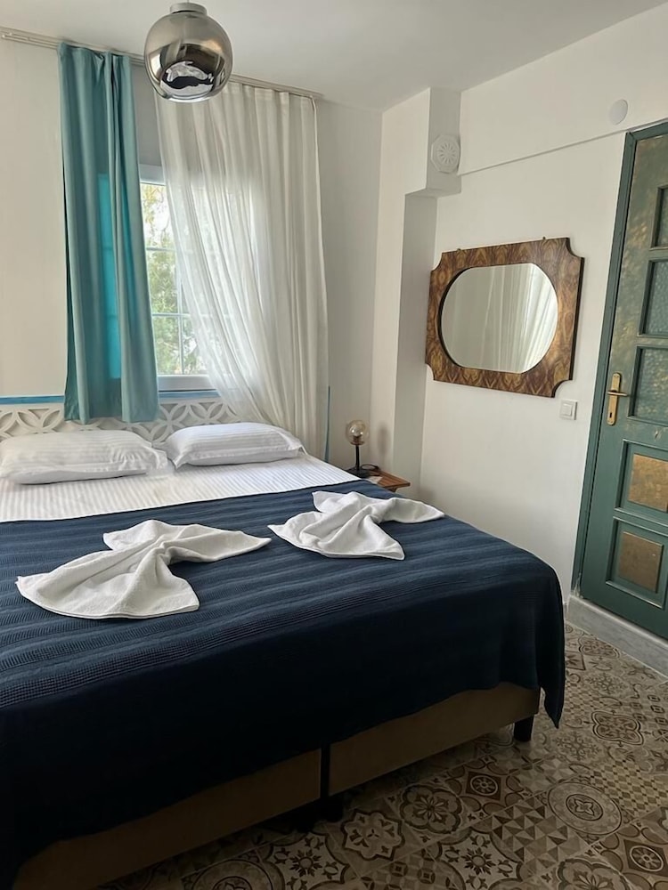 Comfort Room, 1 Queen Bed photo 1