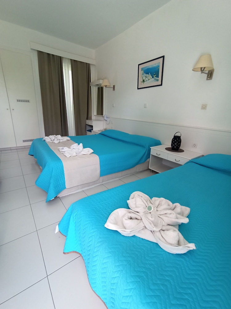 Triple Room - Photo 7