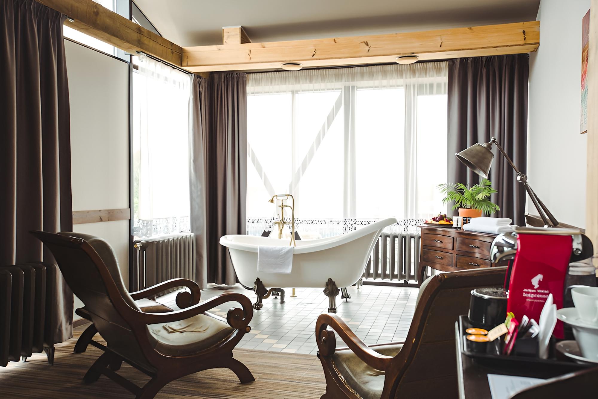 Promenade Suite - Photo 1