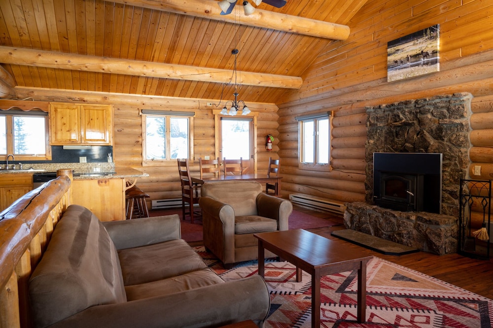 Luxury Cabin, 3 Bedrooms (7 Beds) - Photo 1