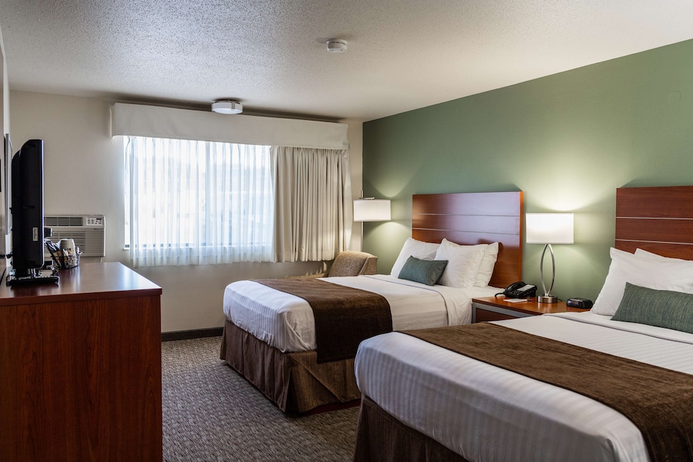 Standard Room, 2 Queen Beds, Microwave