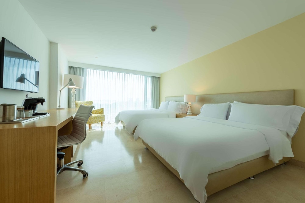 Room, 2 Queen Beds, Non Smoking photo 2