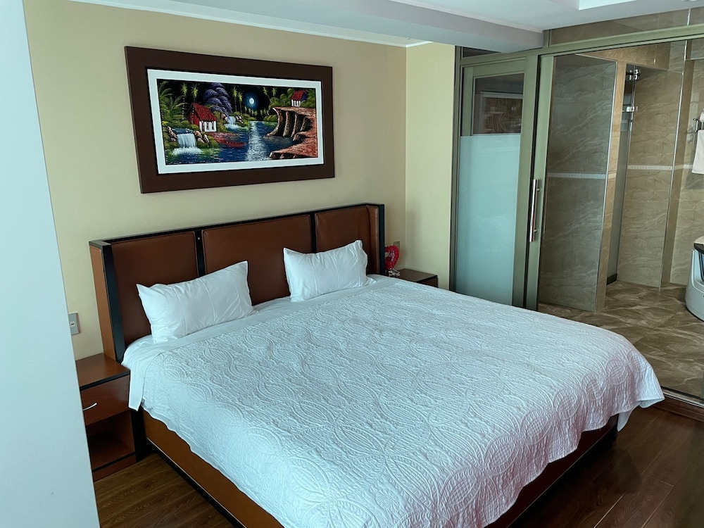 Deluxe Suite photo 1