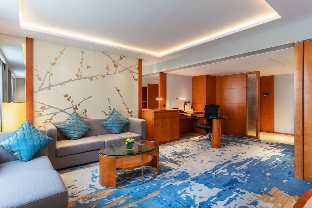 Executive Studio