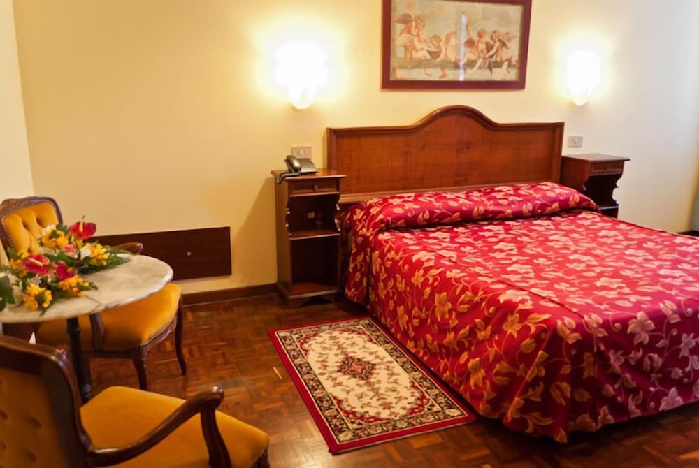 Classic Double Room photo 1